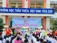 Iiên đội THCS Phú An tổ chức chương trình “Tiến bước lên Đoàn” cấp Thị Xã năm học 2023-2024.
